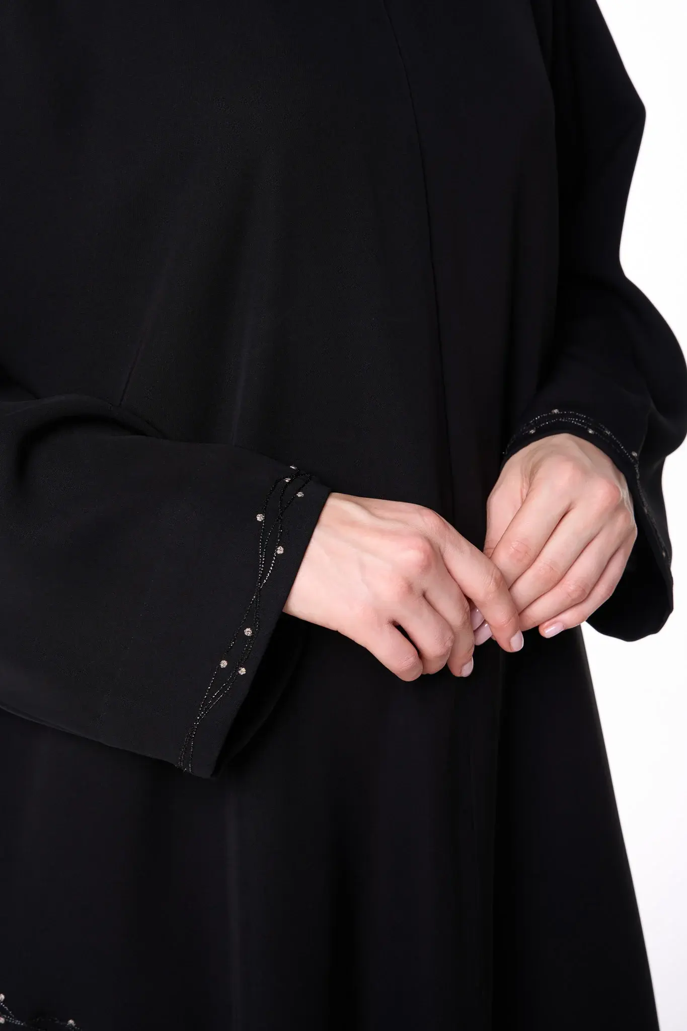 Black Farasha Crepe Abaya with Tatreez Embroidery